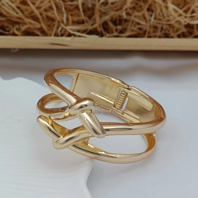 anti tranish bracelet