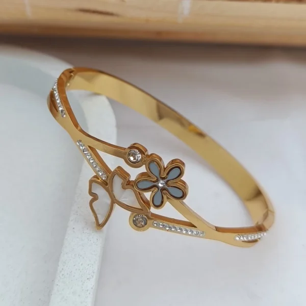 Anti Tarnish Bracelet B42