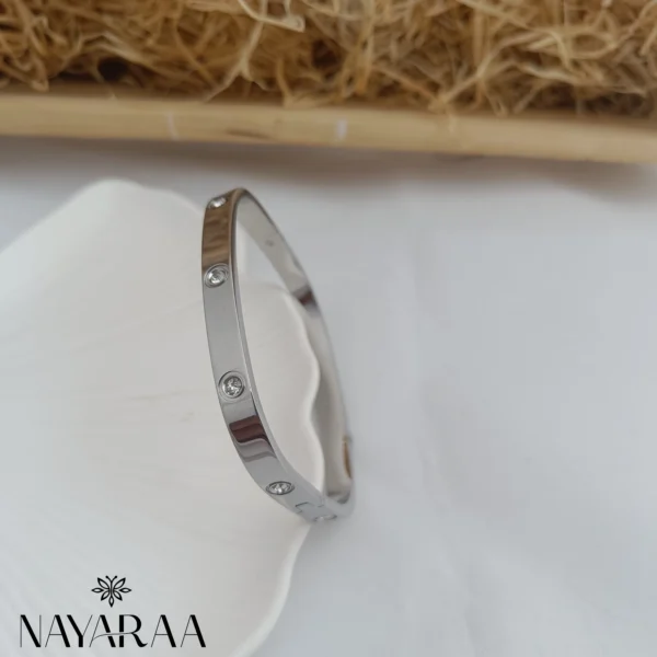 Anti Tarnish Bracelet B55